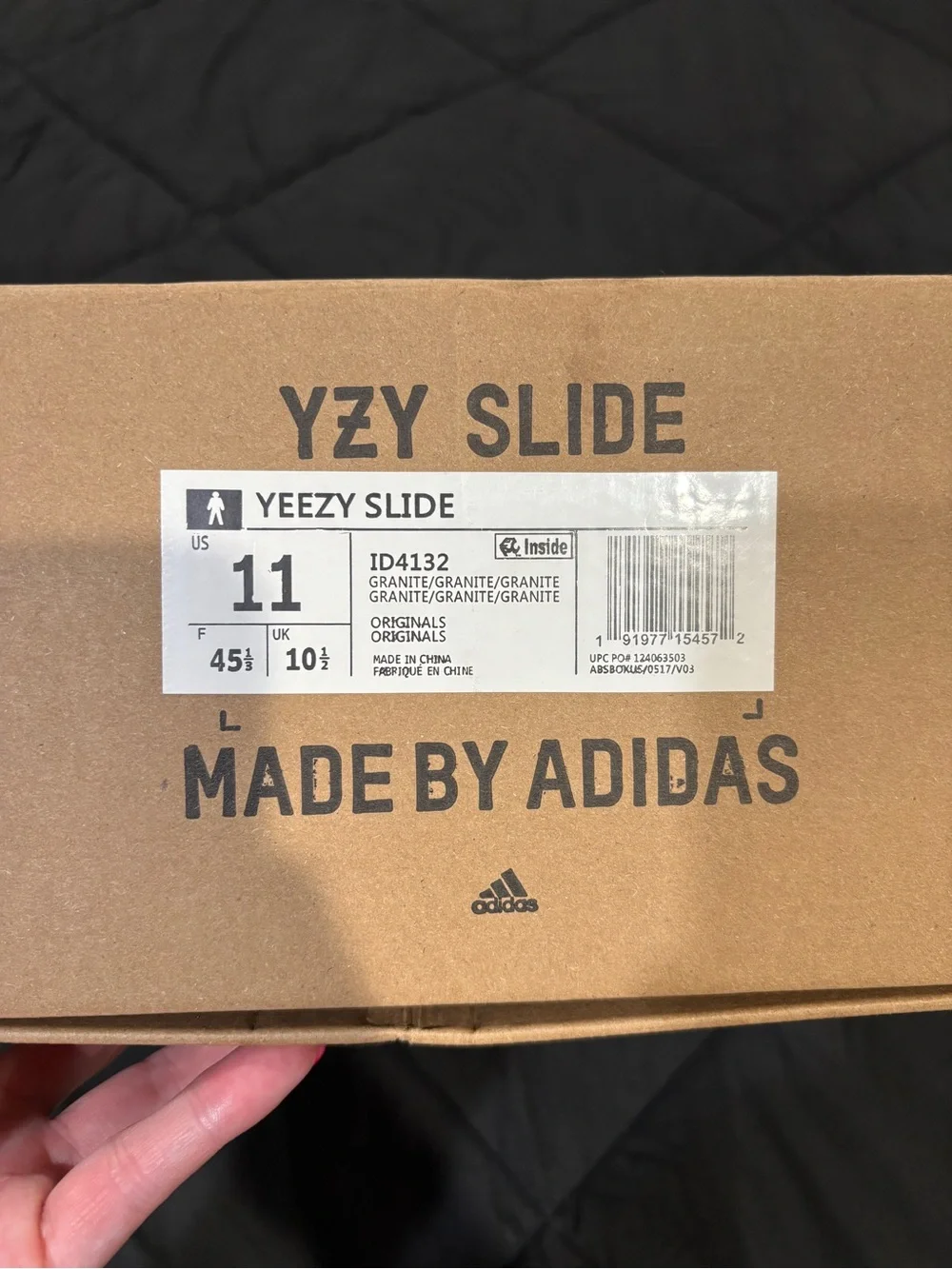Yeezy Slide in Black